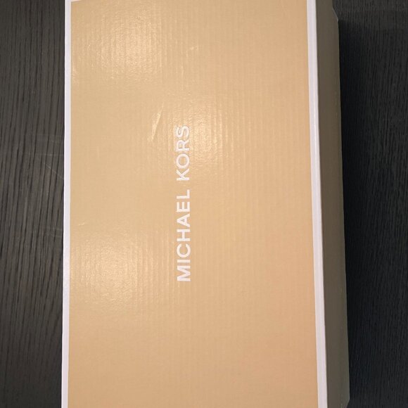 Michael Kors Aubrey Sandals (size 7.5) - Picture 7 of 7